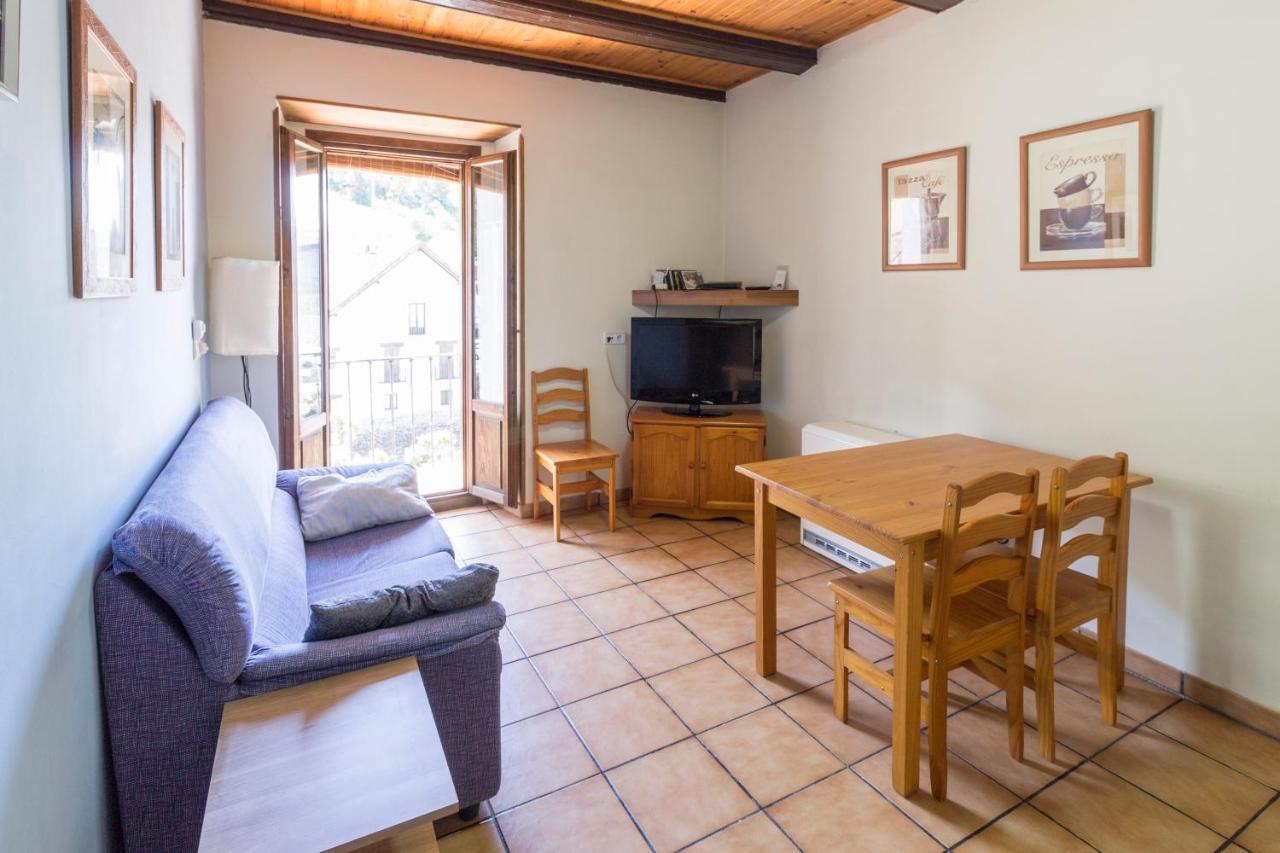 Apartamento Azkoiti Etxea Ochagavía Exteriör bild